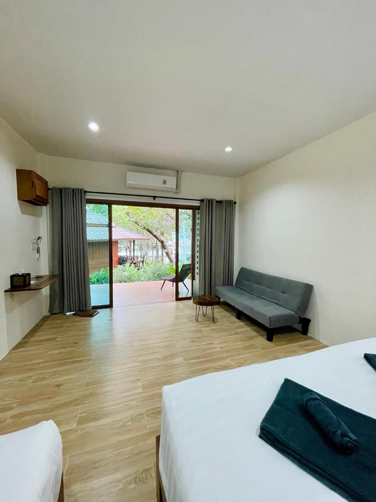 Marina Resort Koh Phayam Ranong Exterior foto